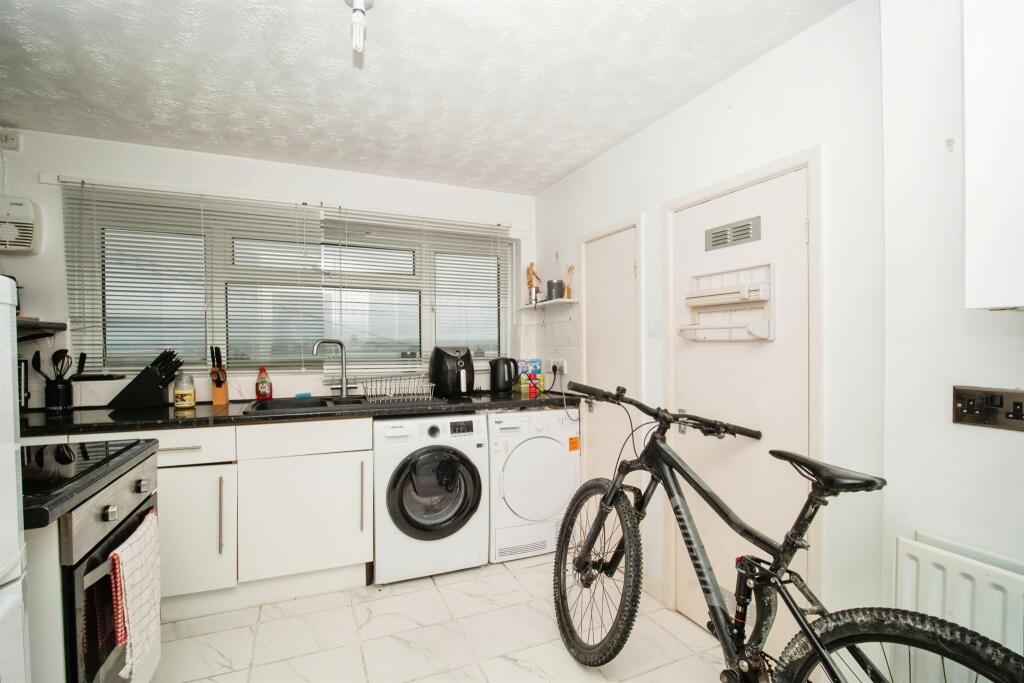 1 bed Apartment