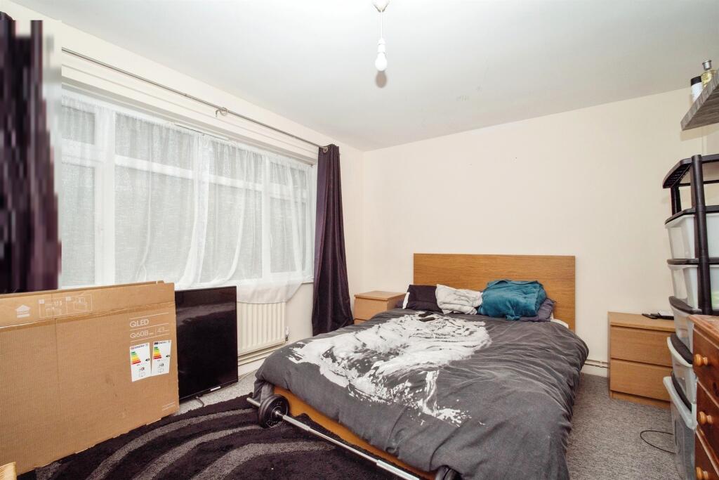 1 bed Apartment