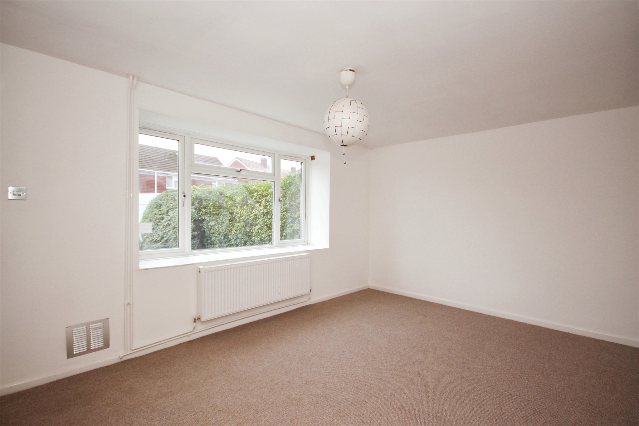 2 bed Semi-Detached