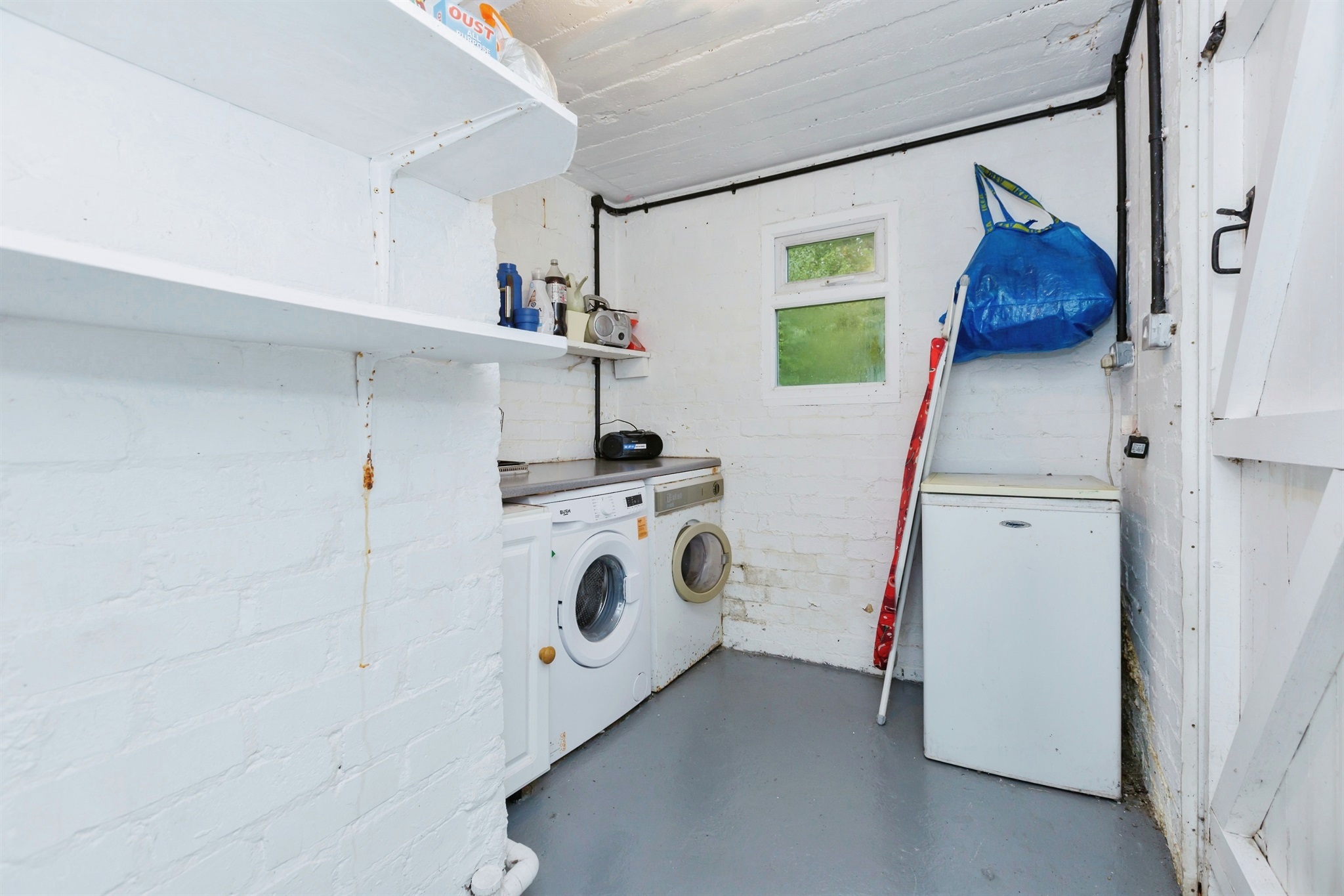 3 bed End of Terrace