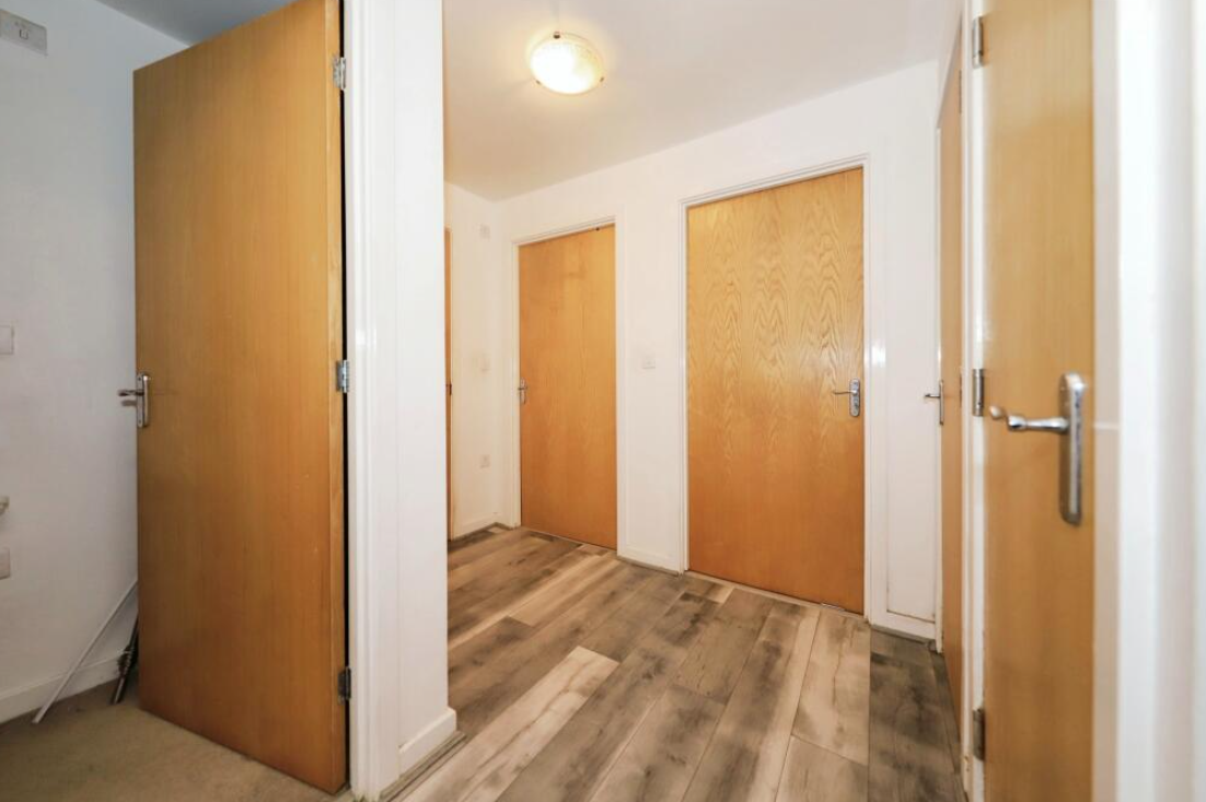 2 bed Ground Flat