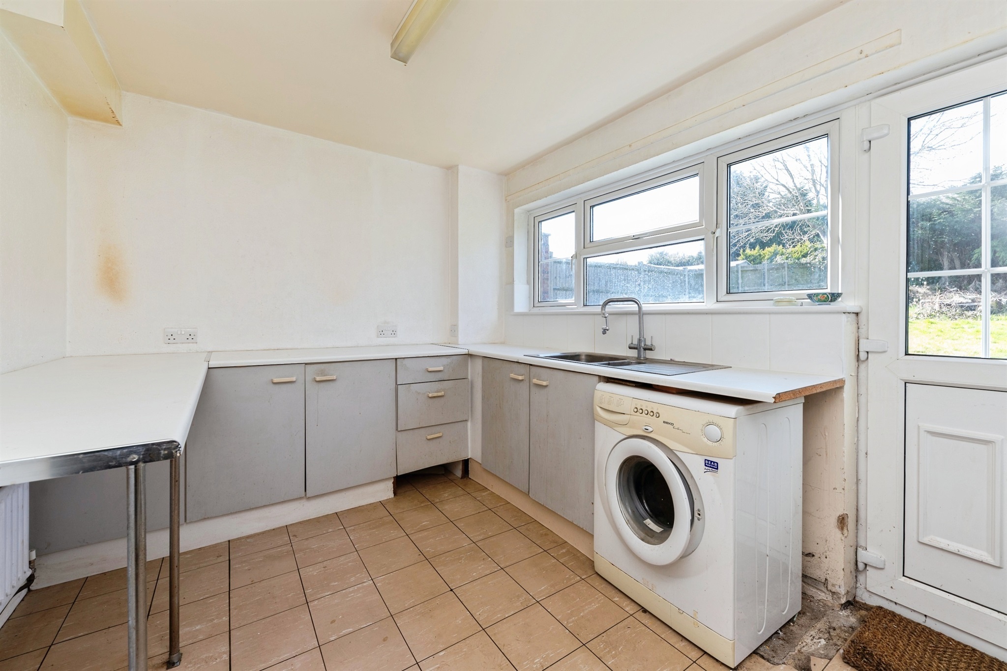 4 bed Semi-Detached