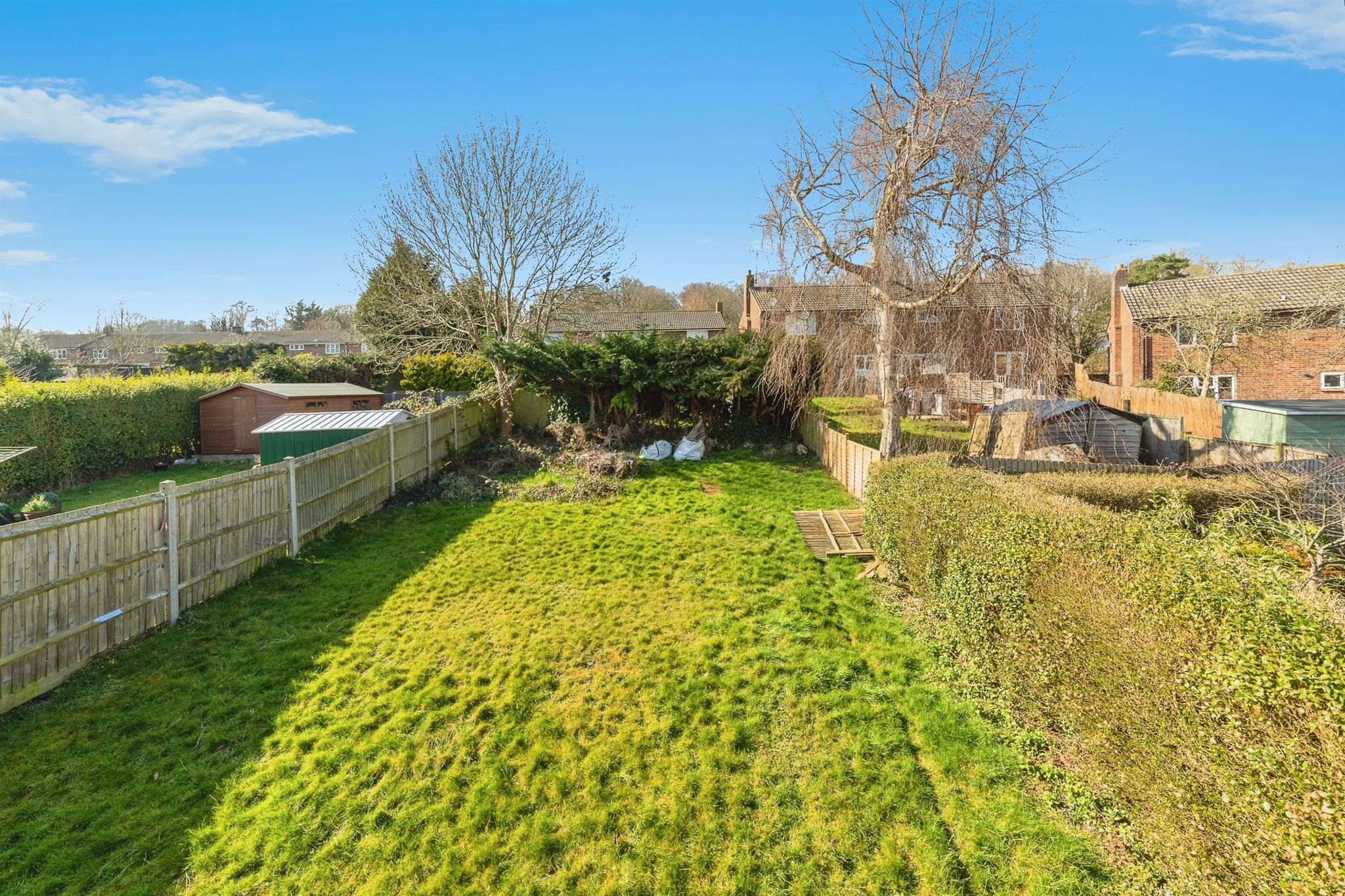 4 bed Semi-Detached
