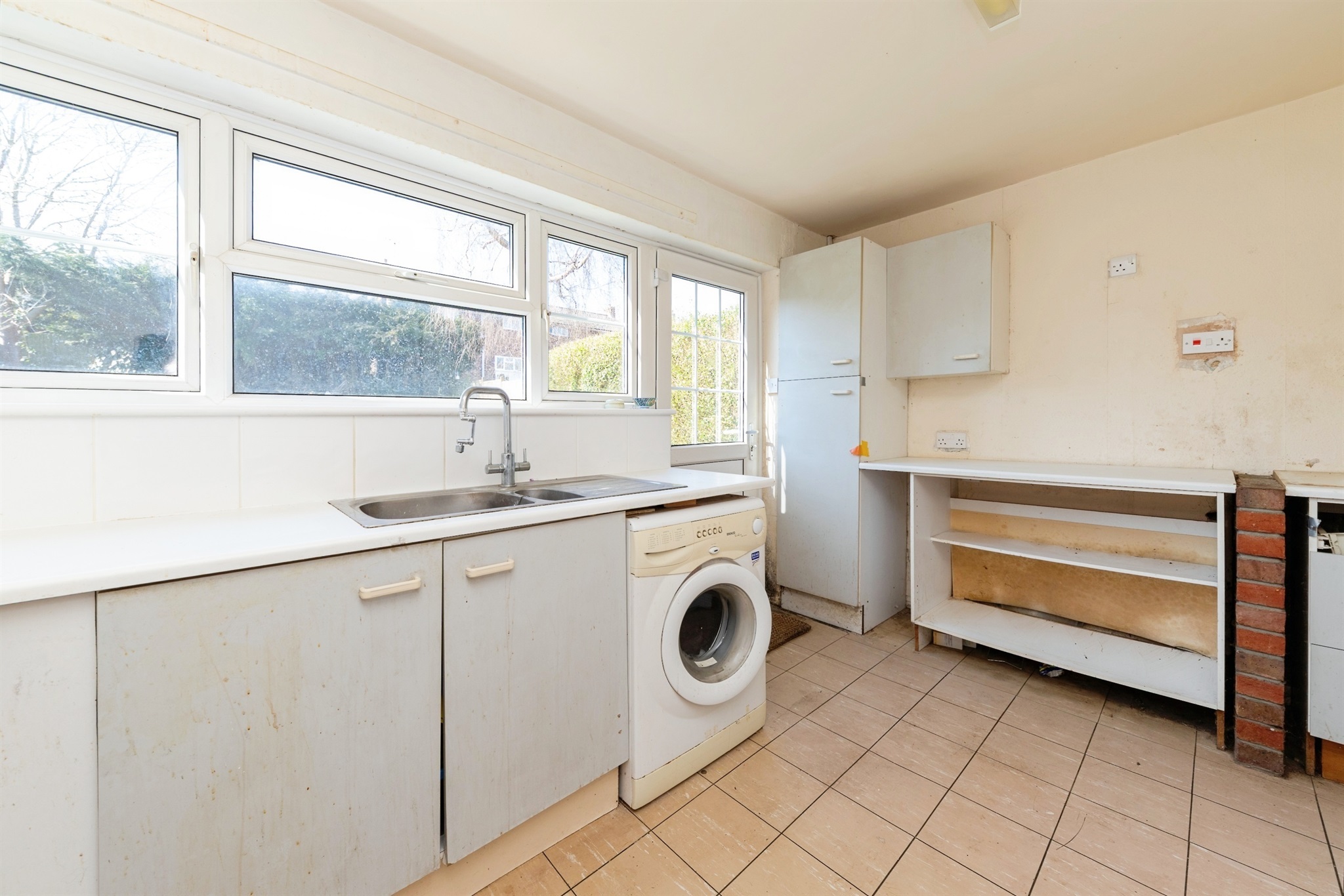 4 bed Semi-Detached