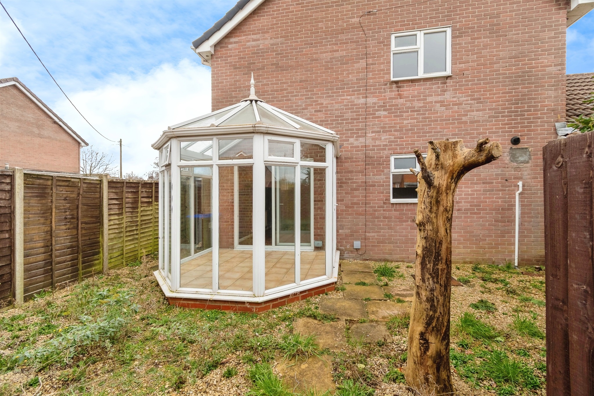 2 bed End of Terrace
