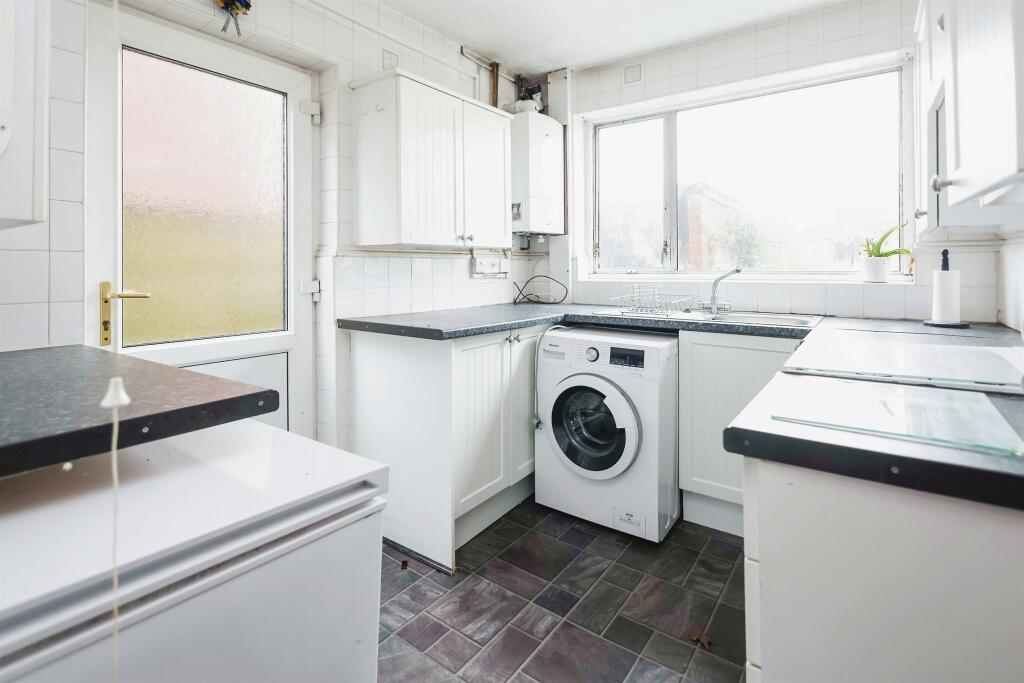3 bed Semi-Detached