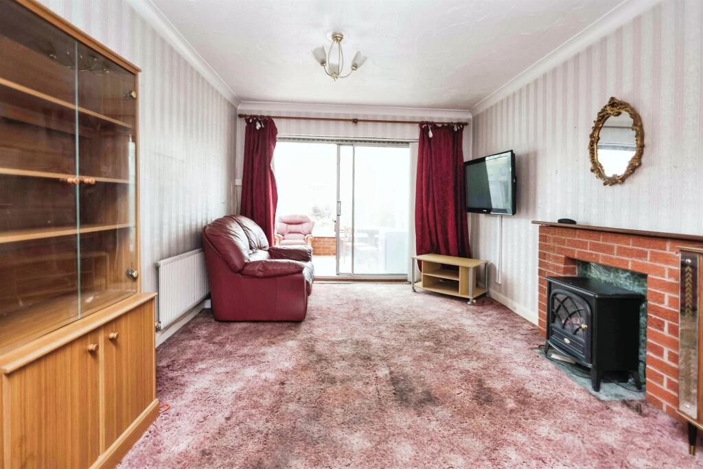 3 bed Semi-Detached