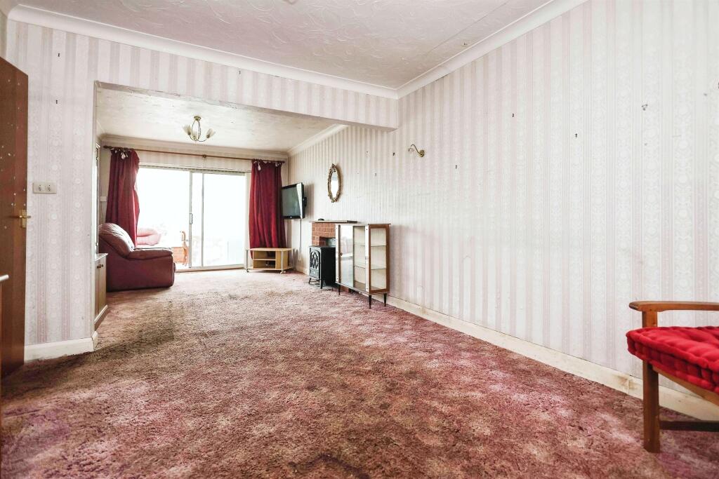 3 bed Semi-Detached