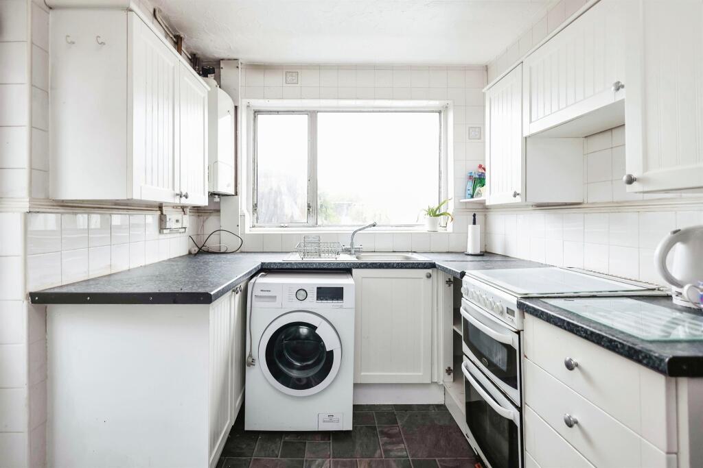 3 bed Semi-Detached