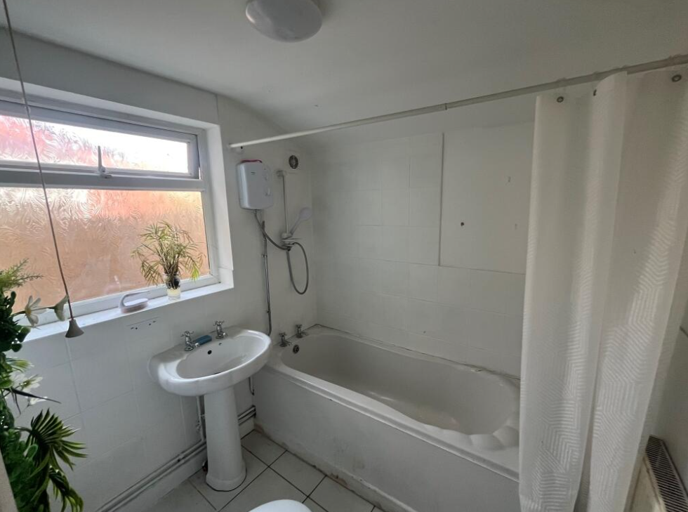 3 bed Terraced
