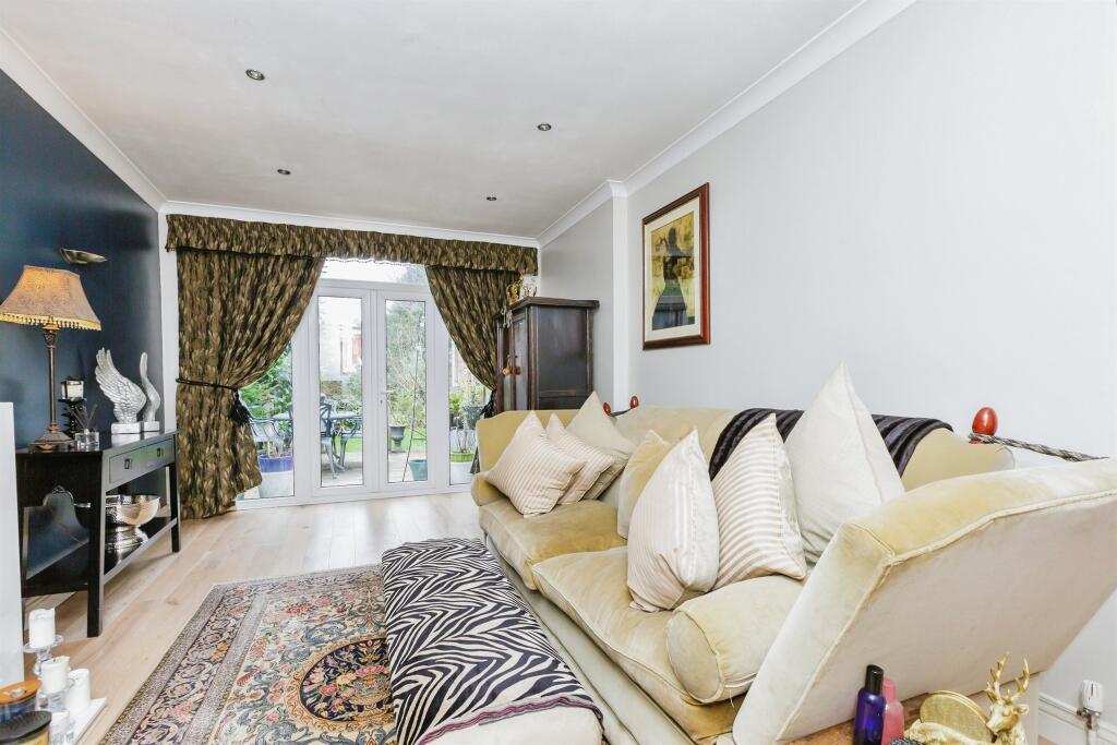 3 bed Detached