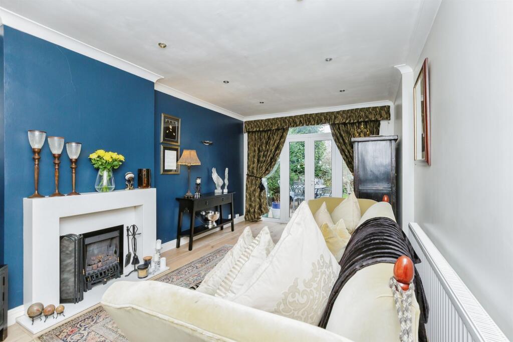 3 bed Detached