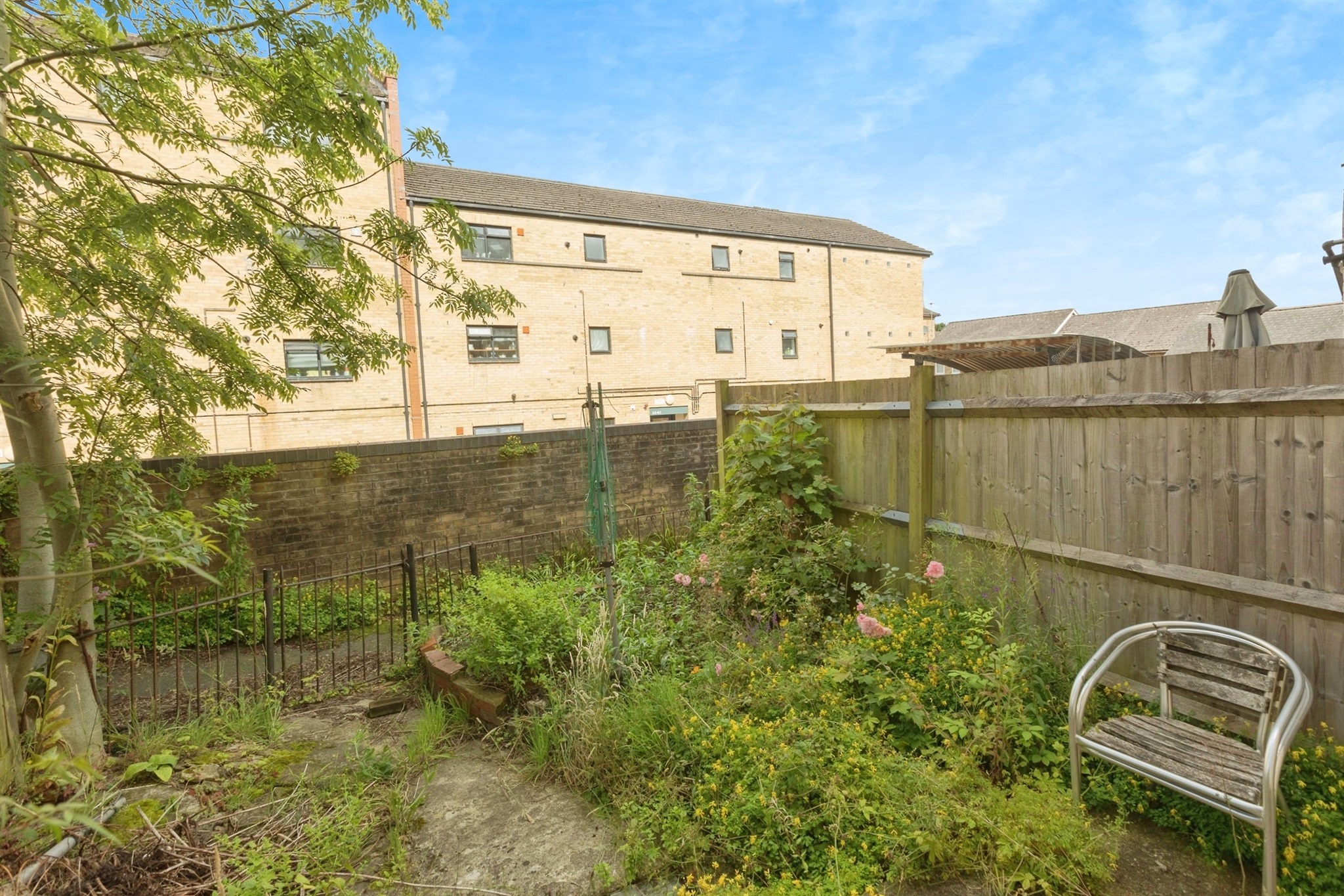 3 bed Block of Apartments