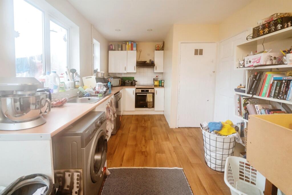 3 bed Semi-Detached