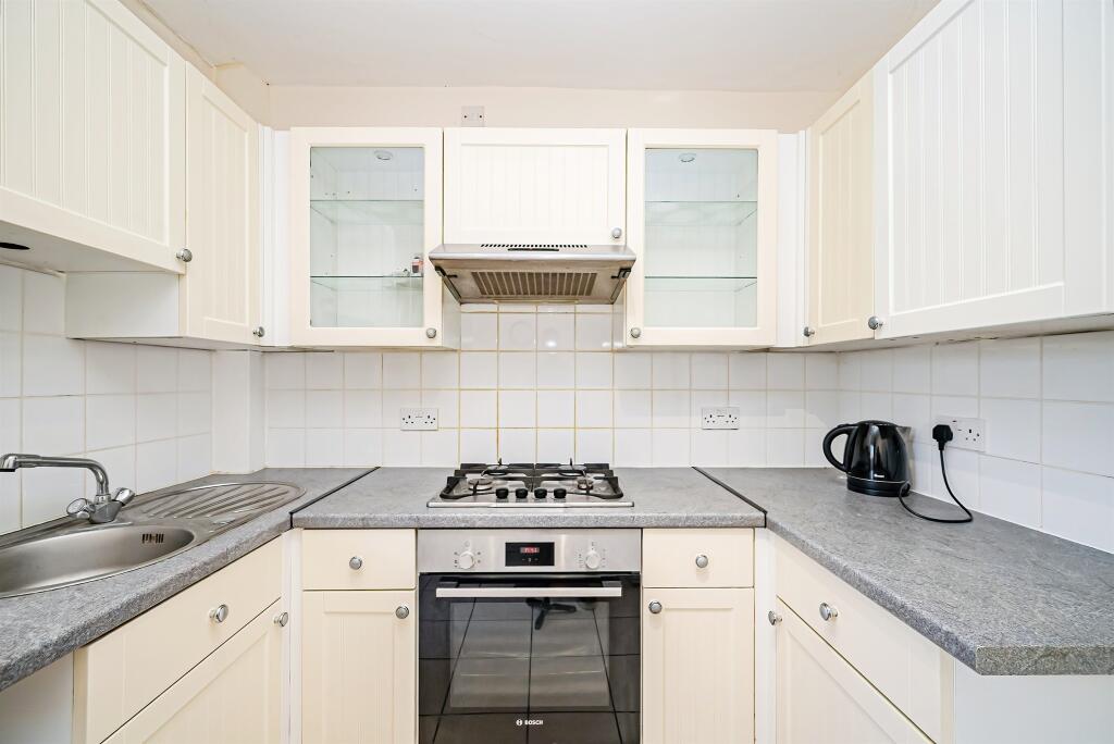 2 bed Detached Bungalow