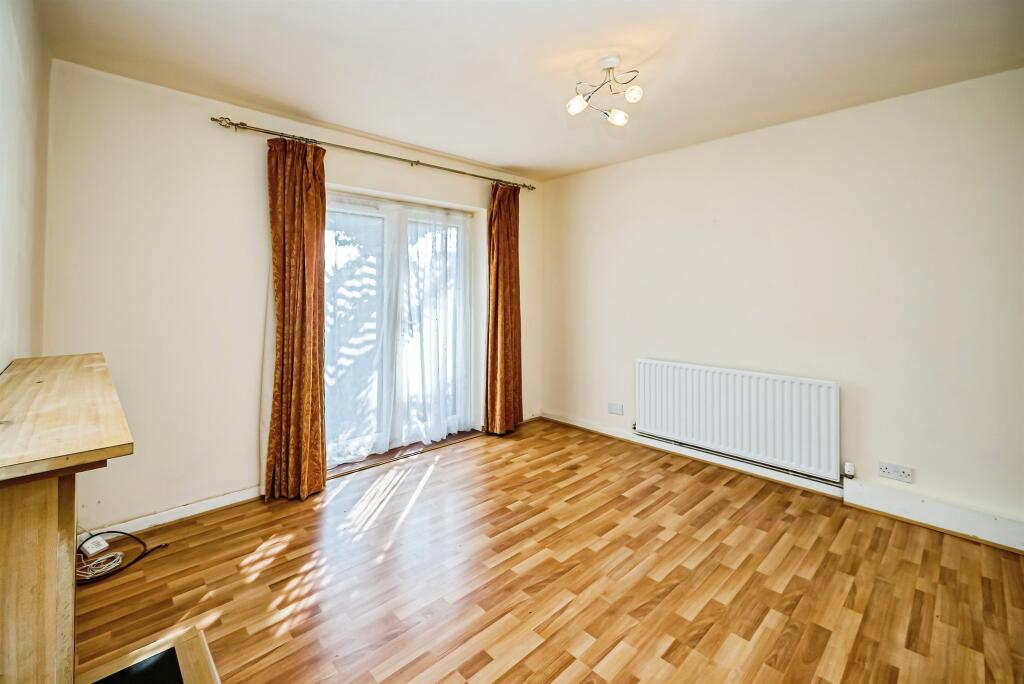 2 bed Detached Bungalow