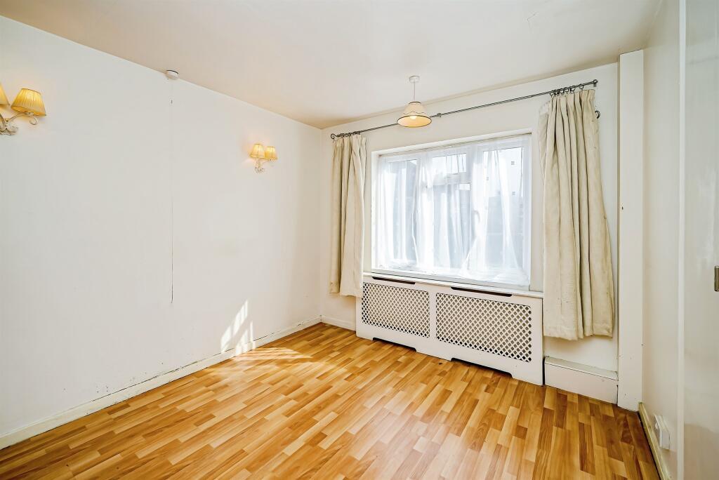 2 bed Detached Bungalow