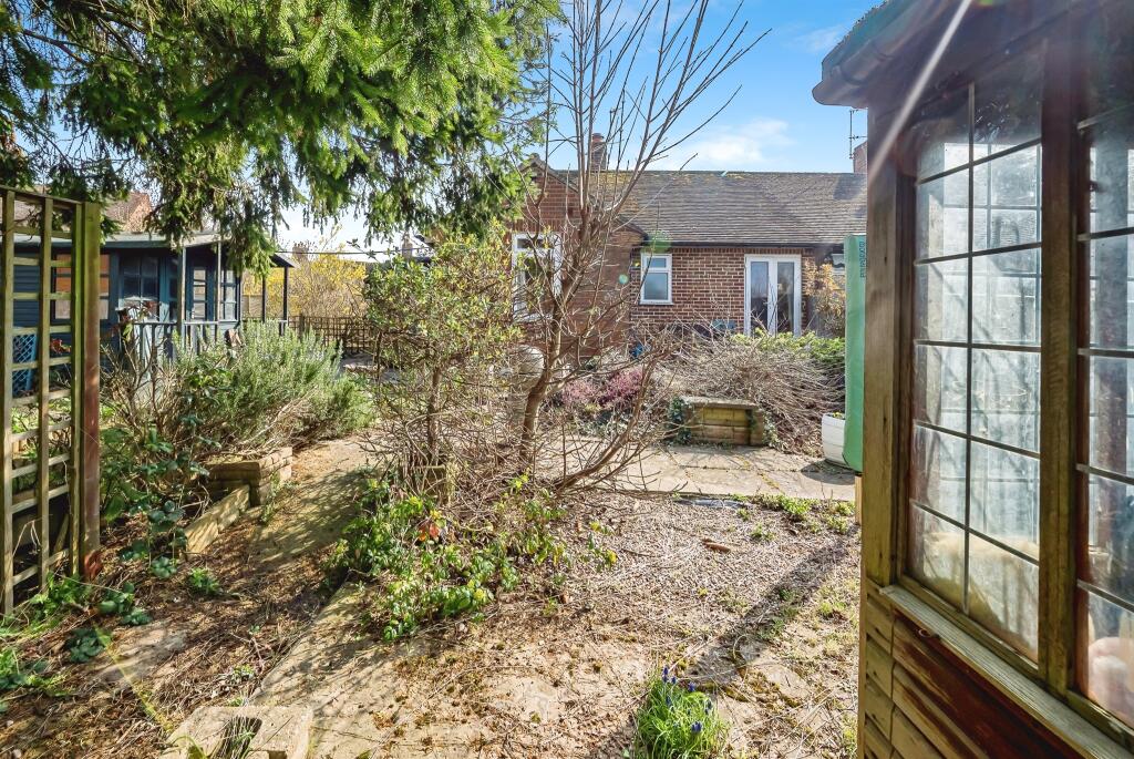 2 bed Detached Bungalow