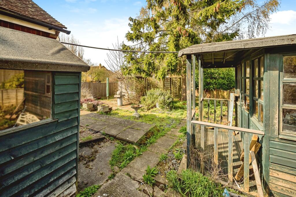 2 bed Detached Bungalow