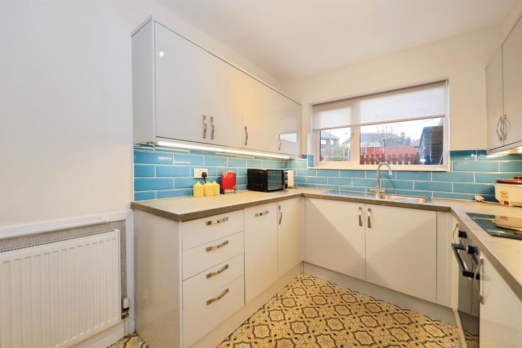 3 bed Semi-Detached