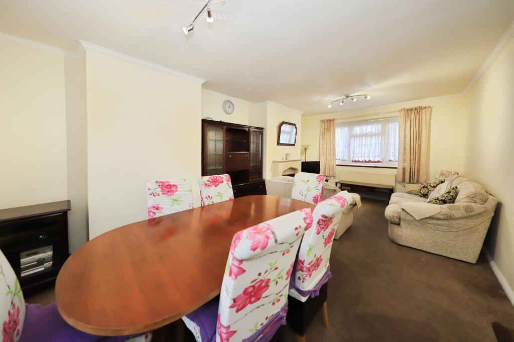 3 bed Semi-Detached