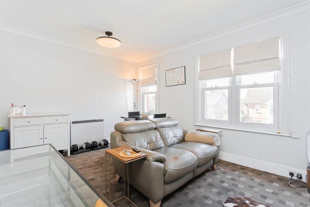 1 bed Apartment