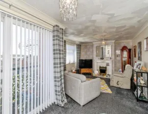 3 bed Maisonette