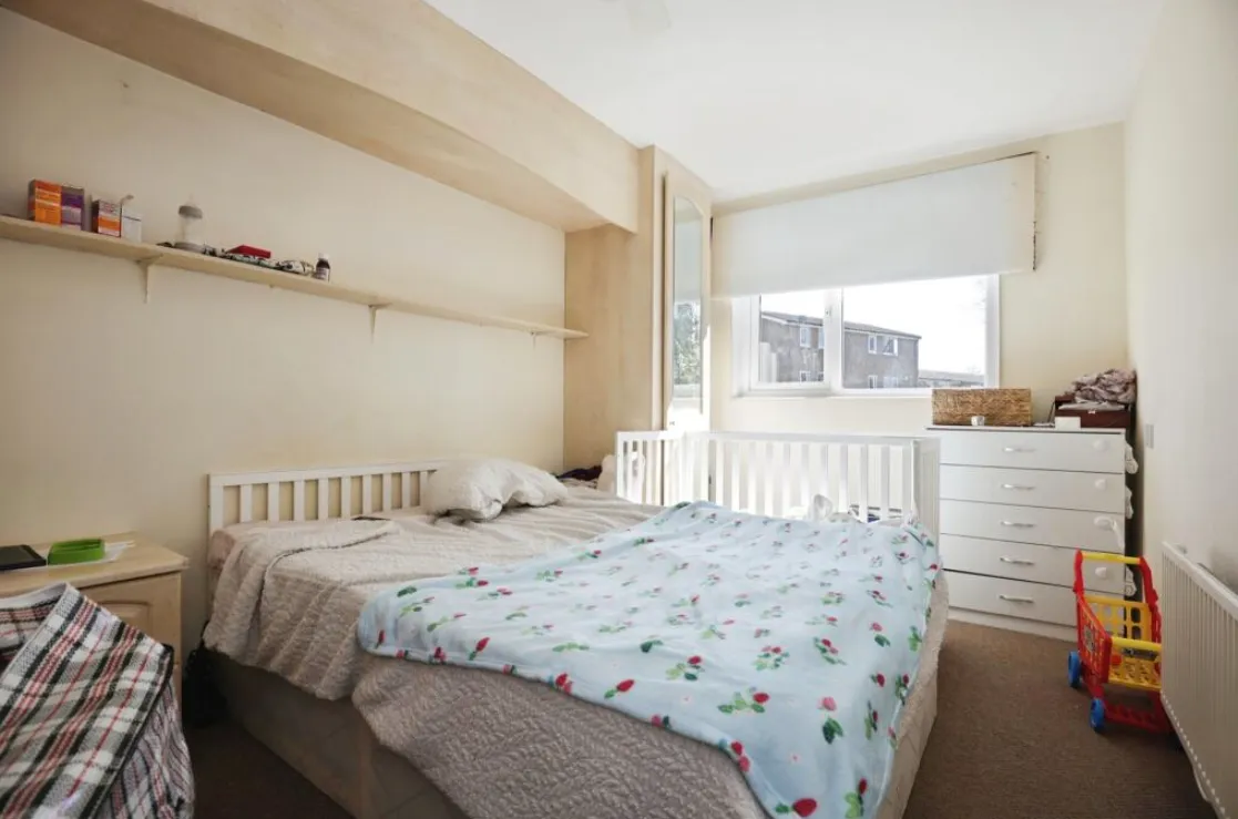 1 bed Ground Flat