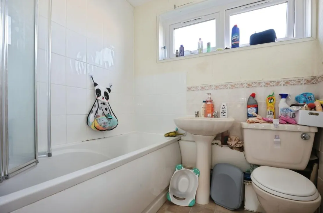 1 bed Ground Flat
