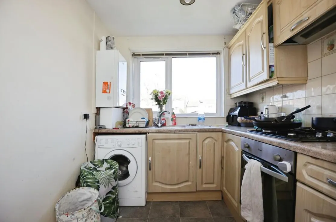1 bed Ground Flat