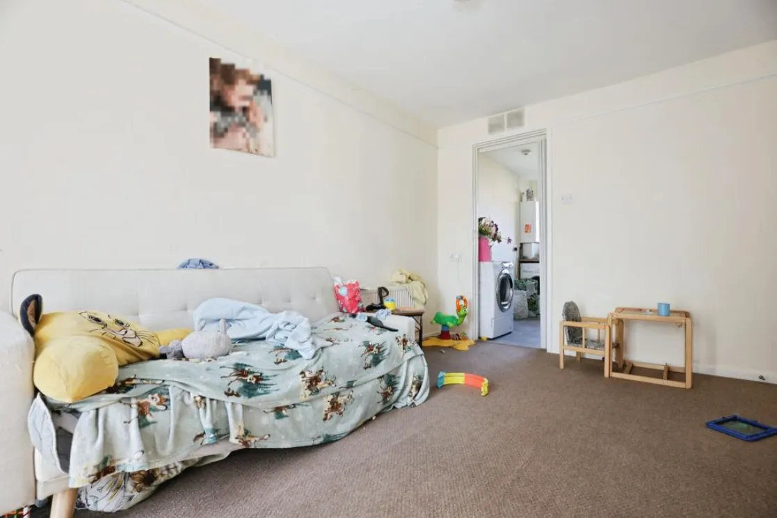 1 bed Ground Flat