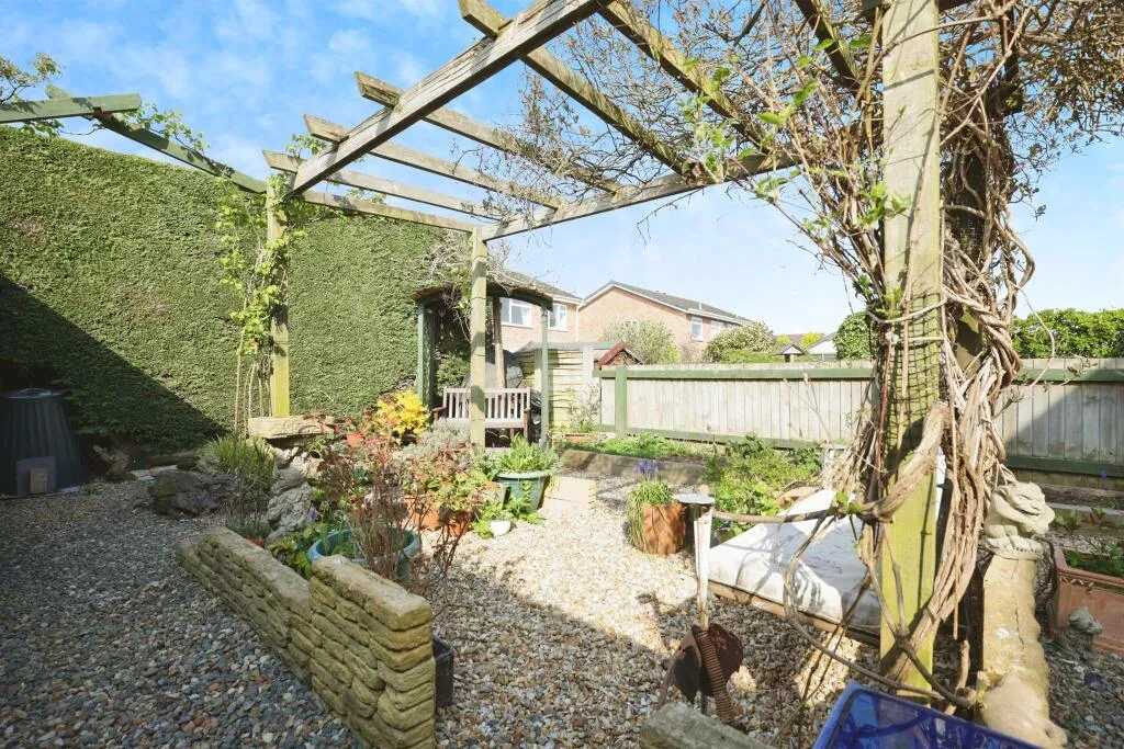 3 bed Semi-Detached