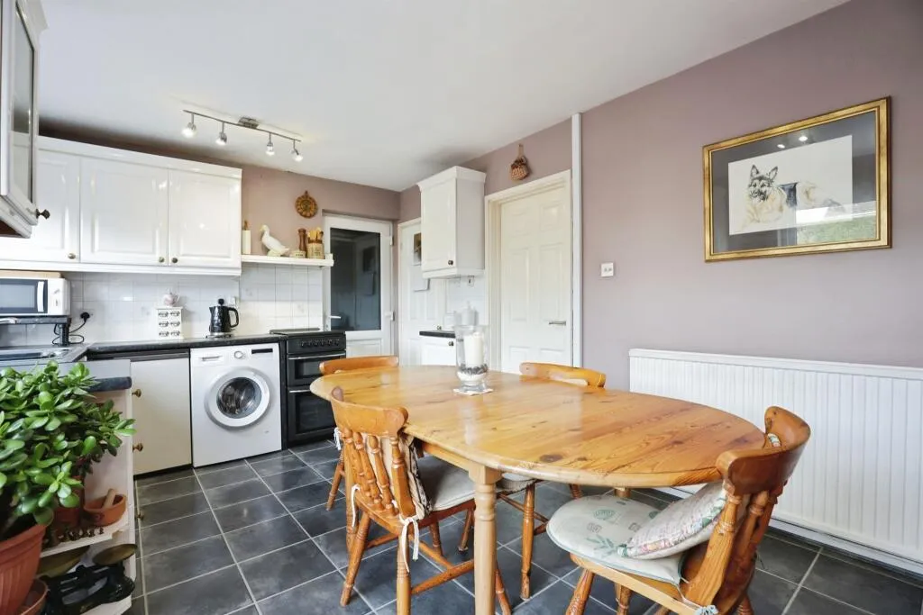 3 bed Semi-Detached