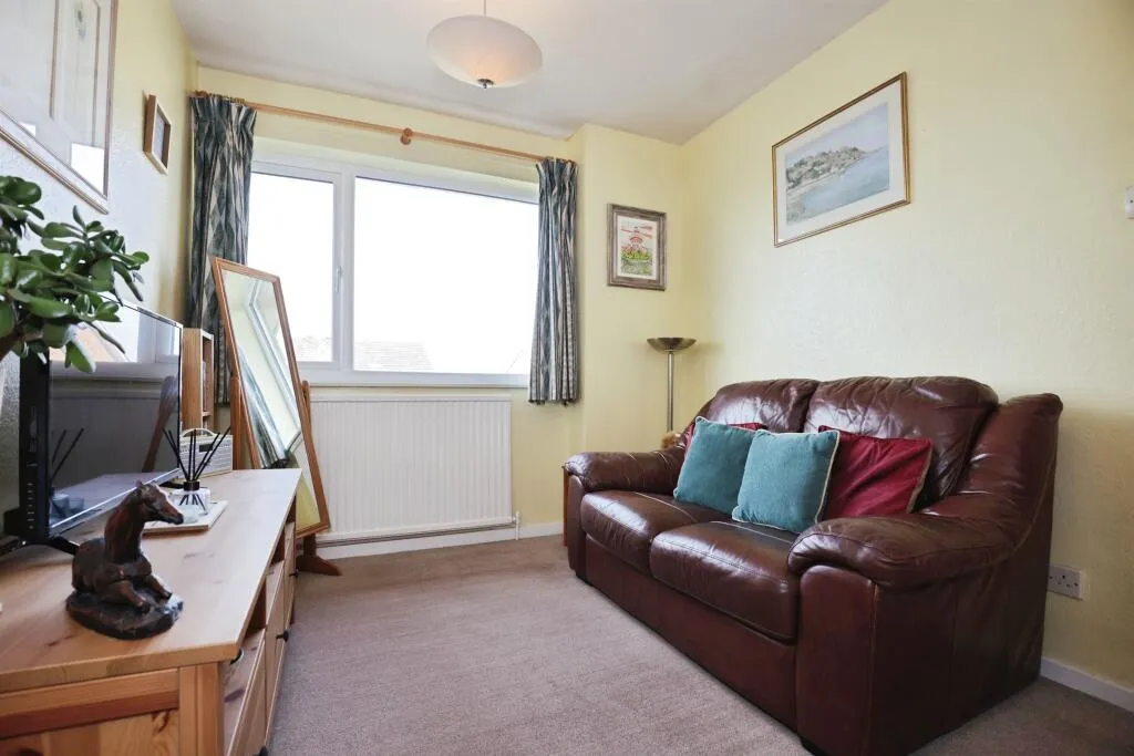 3 bed Semi-Detached