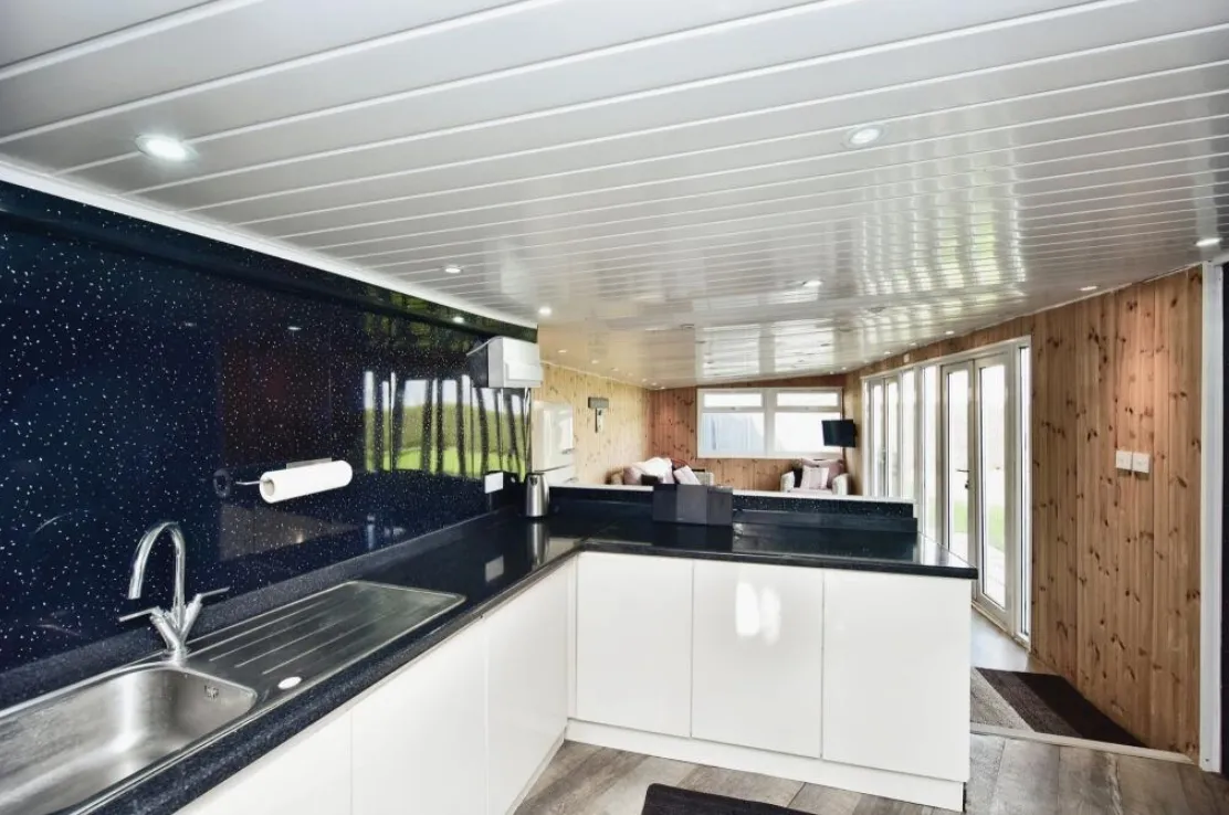 4 bed Detached