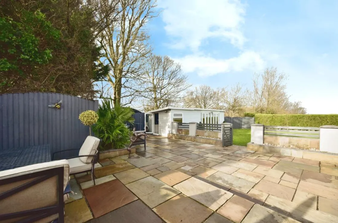 4 bed Detached