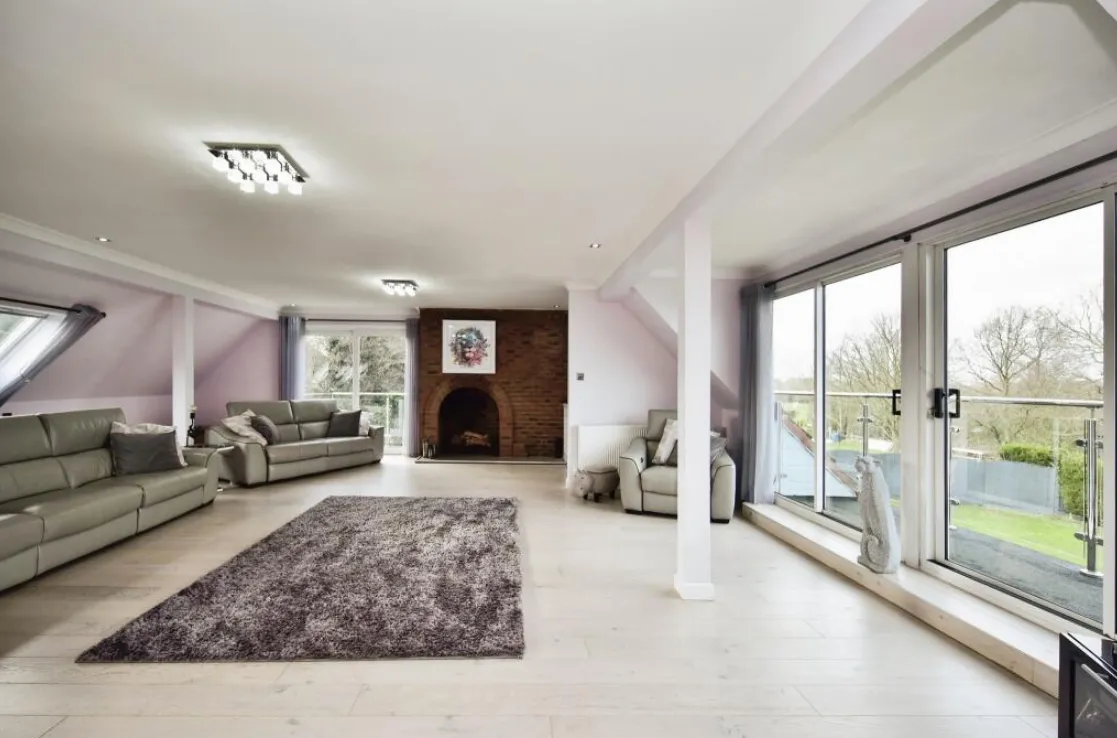 4 bed Detached