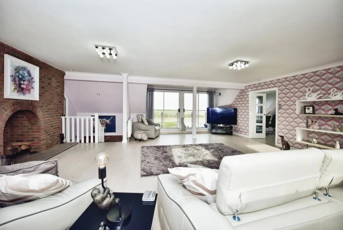 4 bed Detached