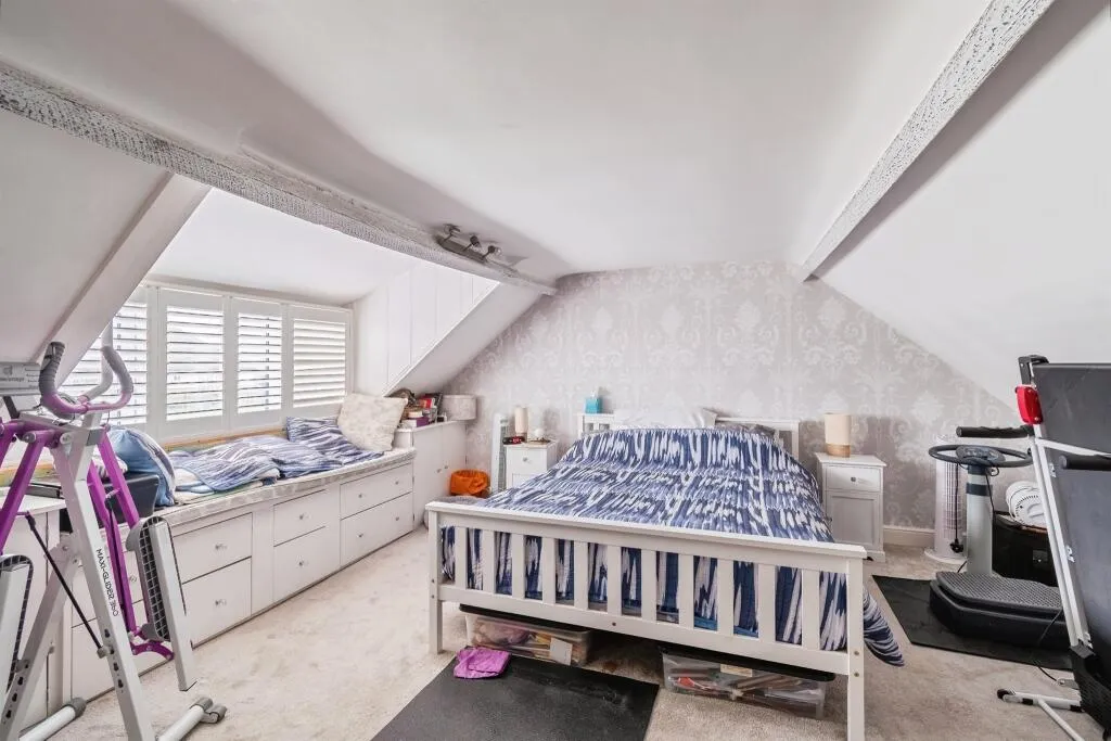 3 bed Terraced
