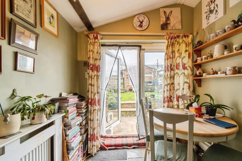 3 bed Terraced