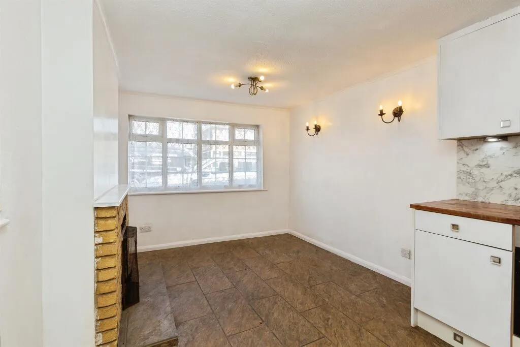 2 bed Semi-Detached