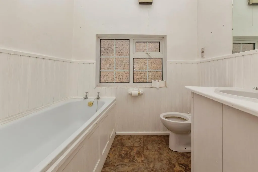 2 bed Semi-Detached
