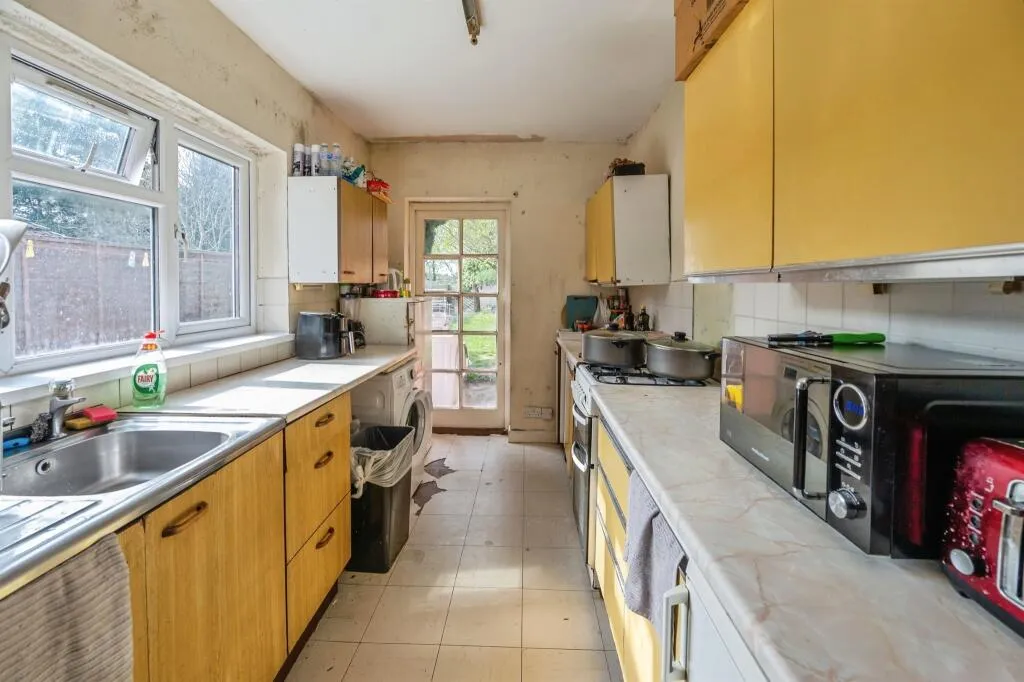 4 bed End of Terrace