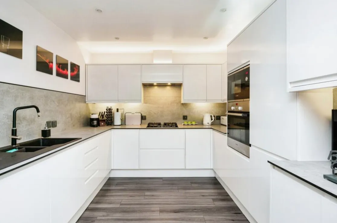 2 bed Ground Flat