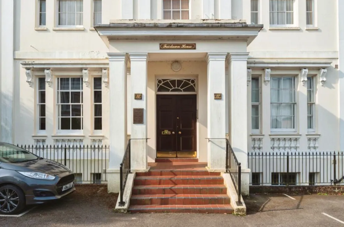 2 bed Ground Flat