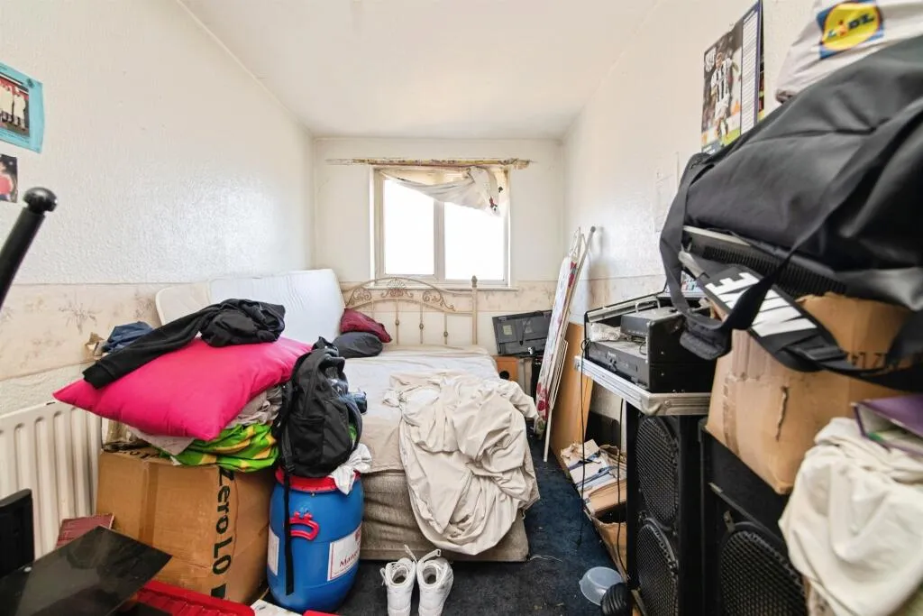 3 bed End of Terrace