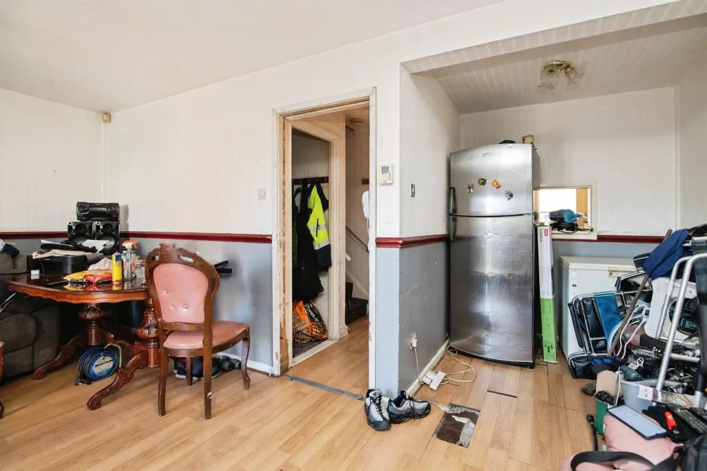 3 bed End of Terrace