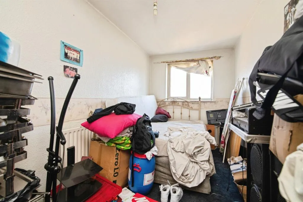 3 bed End of Terrace