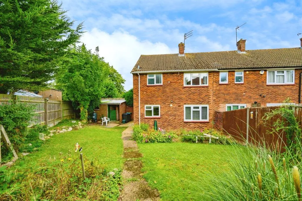 3 bed End of Terrace