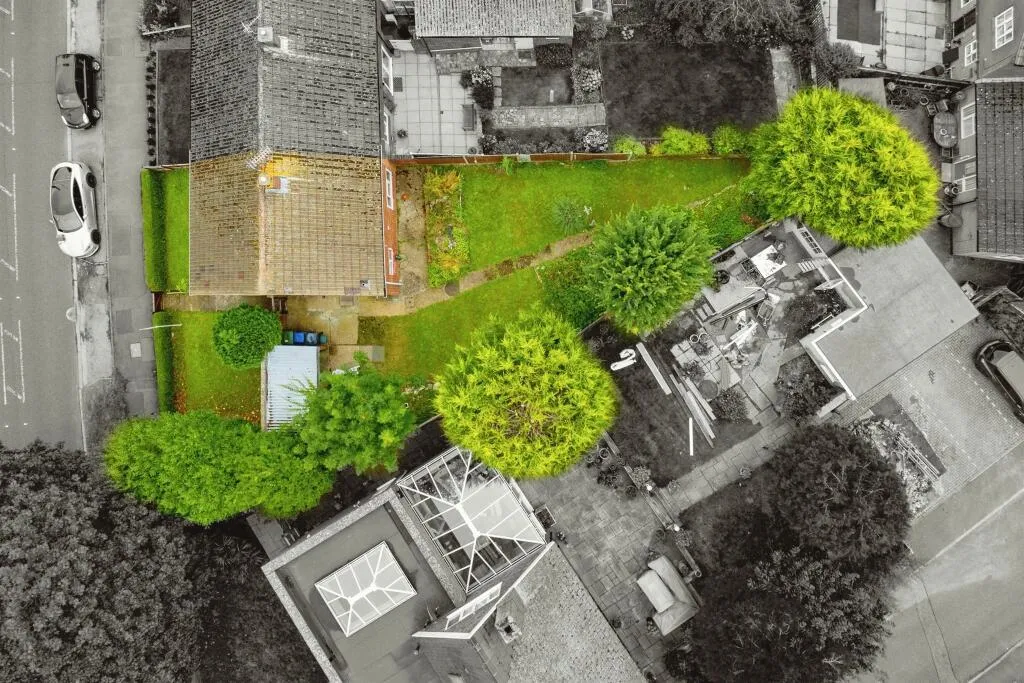 3 bed End of Terrace
